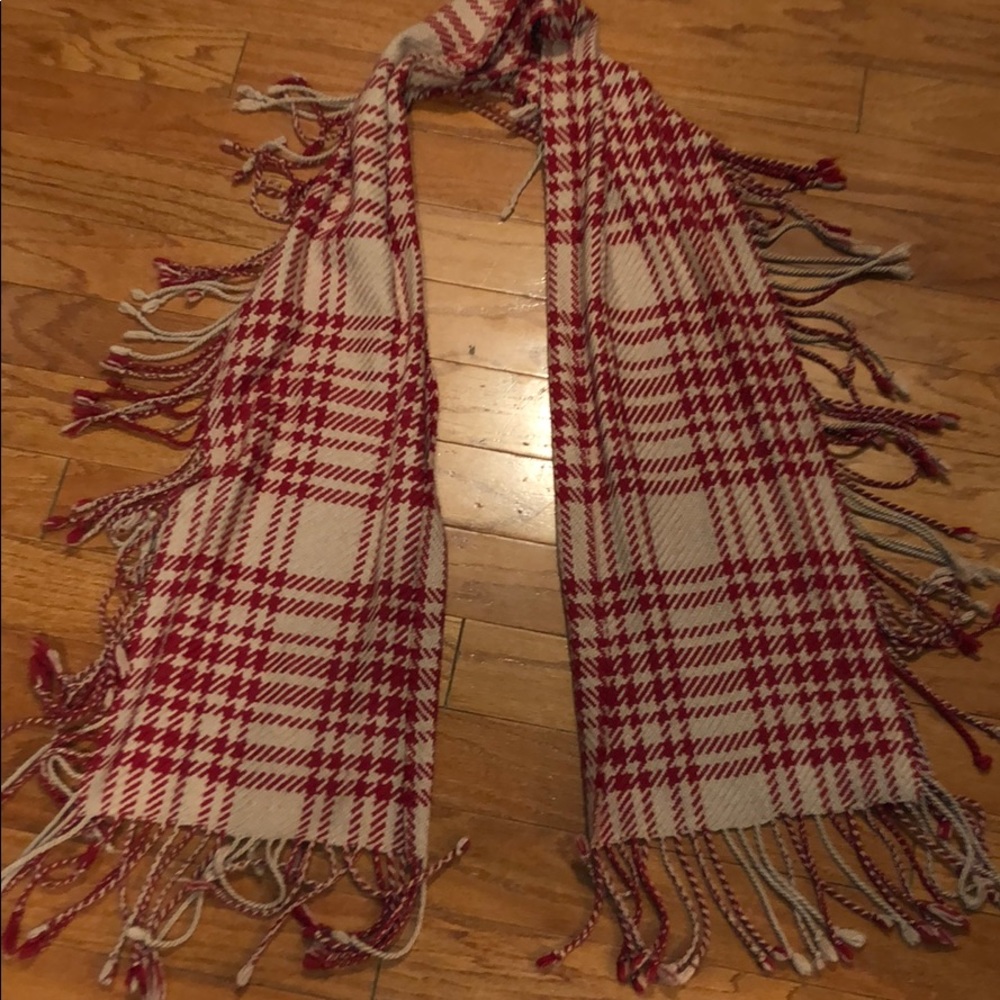 Banana Republic Scarf 🧣